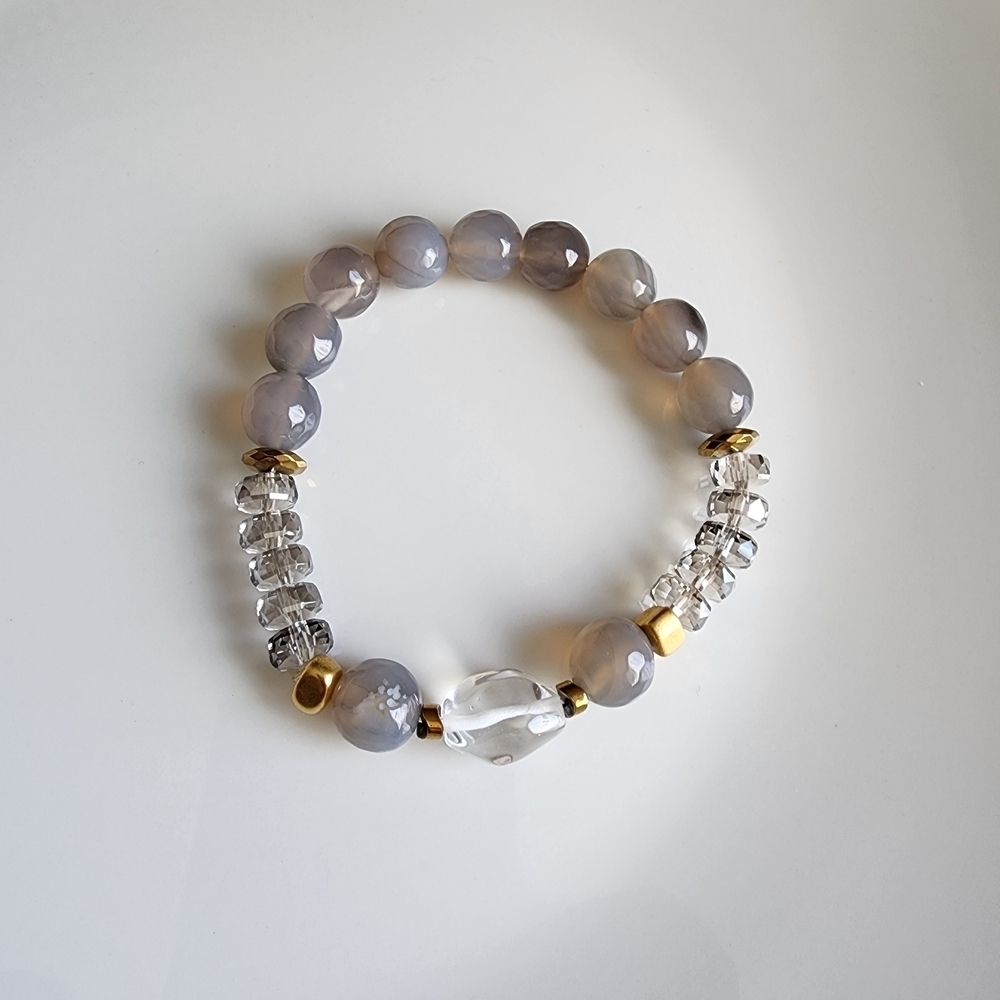 Elegant Gray and Gold Beaded Bracelet - Picture 2 of 5